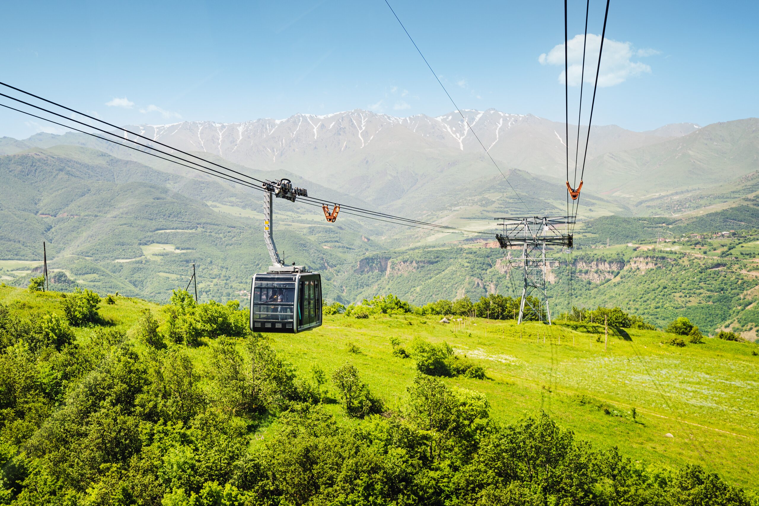 The ropeway cabin crossing the Vorotan gorge